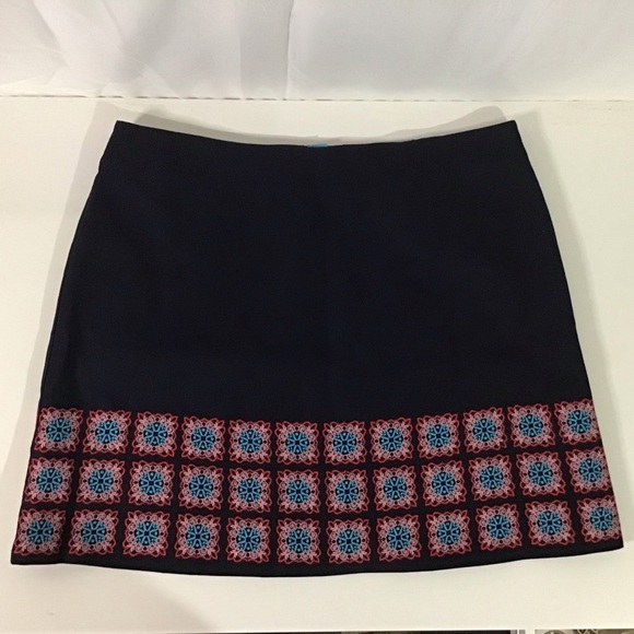 Boden dark navy blue embroidered skirt - Picture 10 of 10